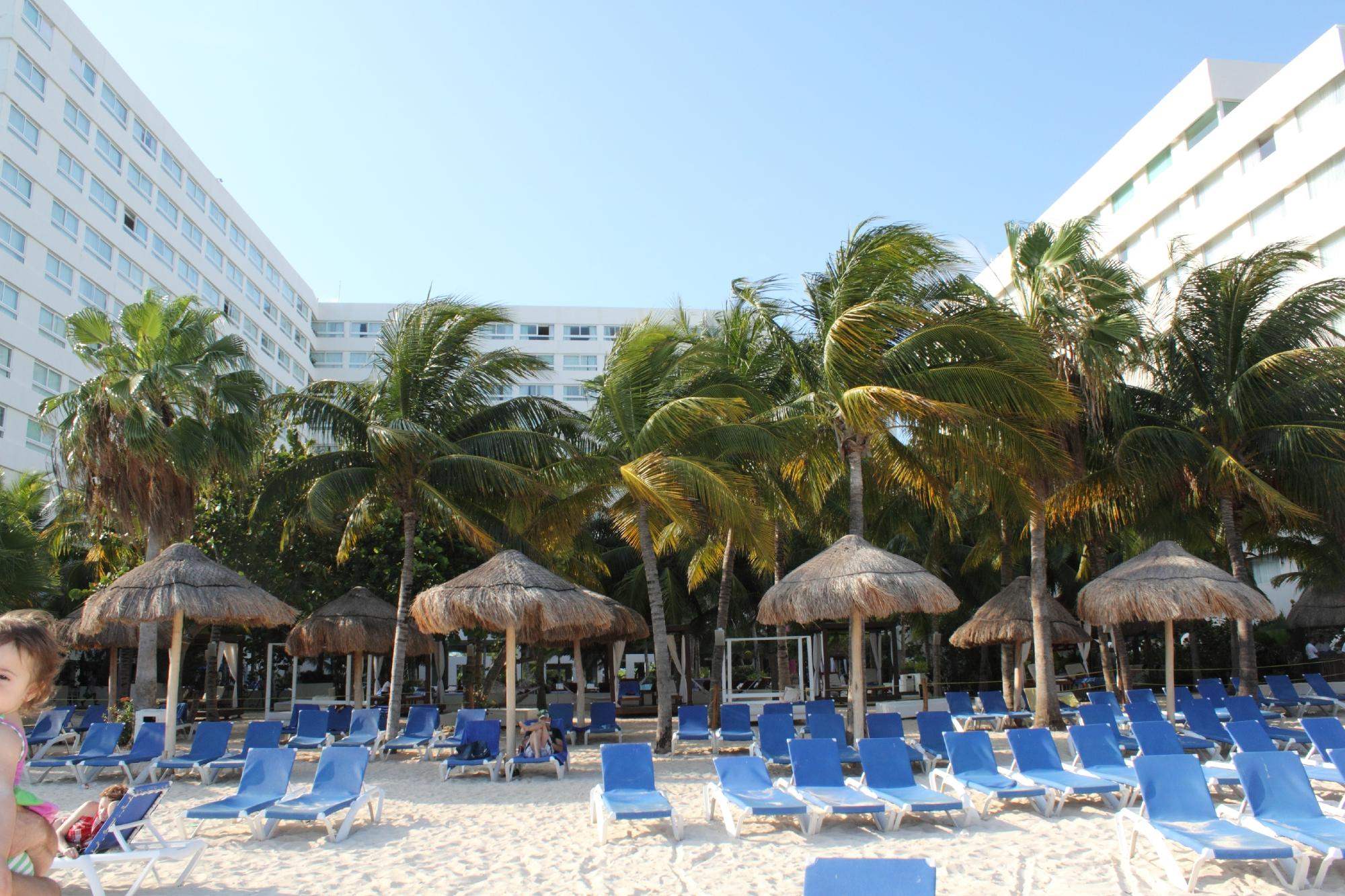 Grand Oasis Palm Allinclusive , Cancun Reviews, Photos, Maps, Live