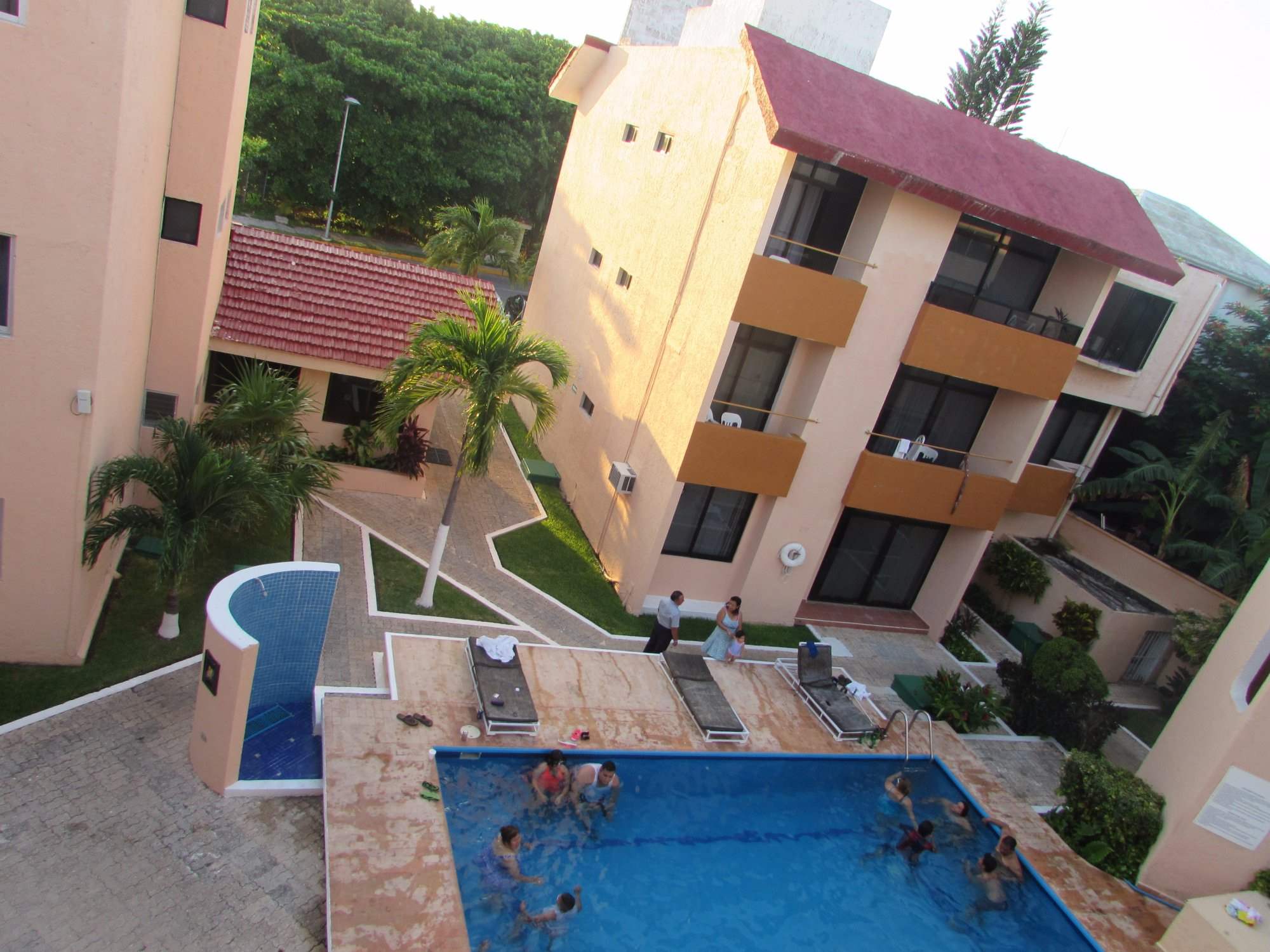 Grand Royal Lagoon , Cancun Reviews, Photos, Maps, Live webcam