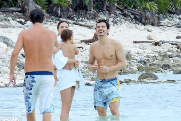 orlando-bloom-cancun-holiday-3