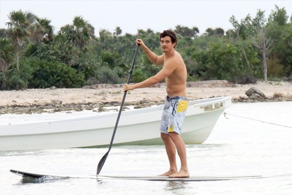 orlando-bloom-cancun-holiday-4