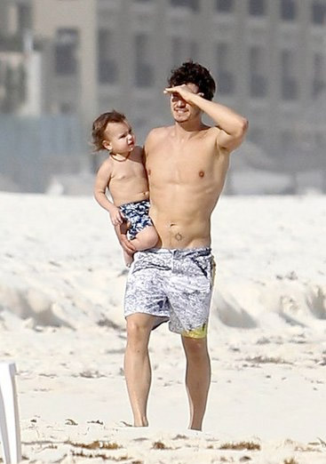 orlando-bloom-cancun-holiday